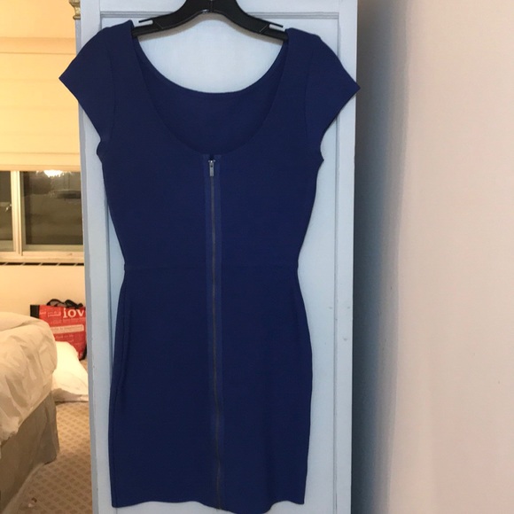 BCBG MAXAZRIA TIGHT MINIDRESS - Picture 1 of 6